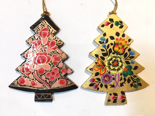 WOODEN CHRISTMAS TREE DECORATIONS