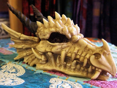 DRAGON HEAD FIGURE ORNAMENT