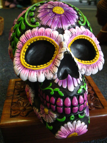 SUGAR PETAL SKULL FIGURE