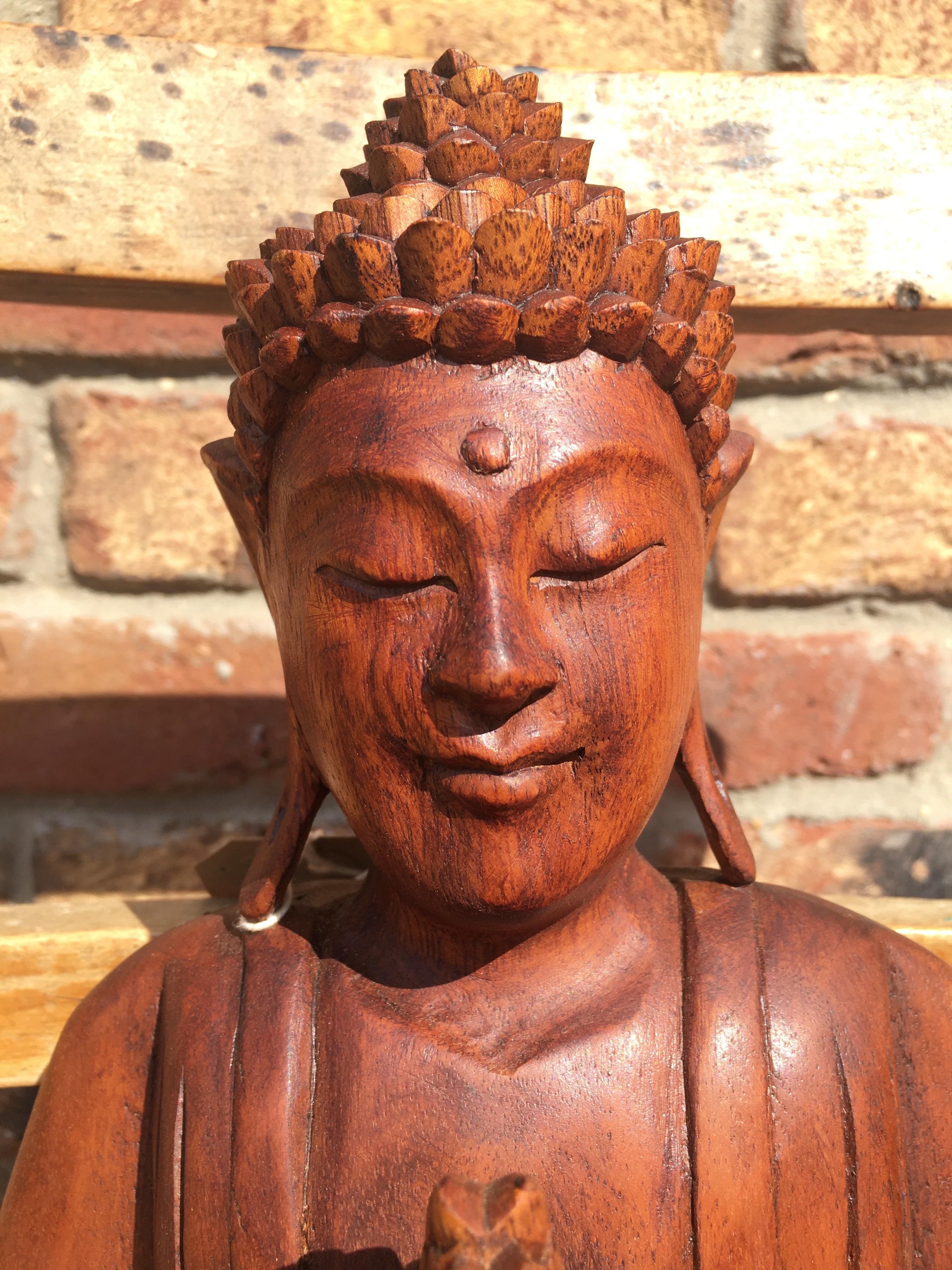 WOODEN MEDITATING/PRAYING BUDDHA STATUE 30 cm 2