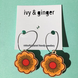 IVY & GINGER HOOP EARRINGS 70s Flower Drop