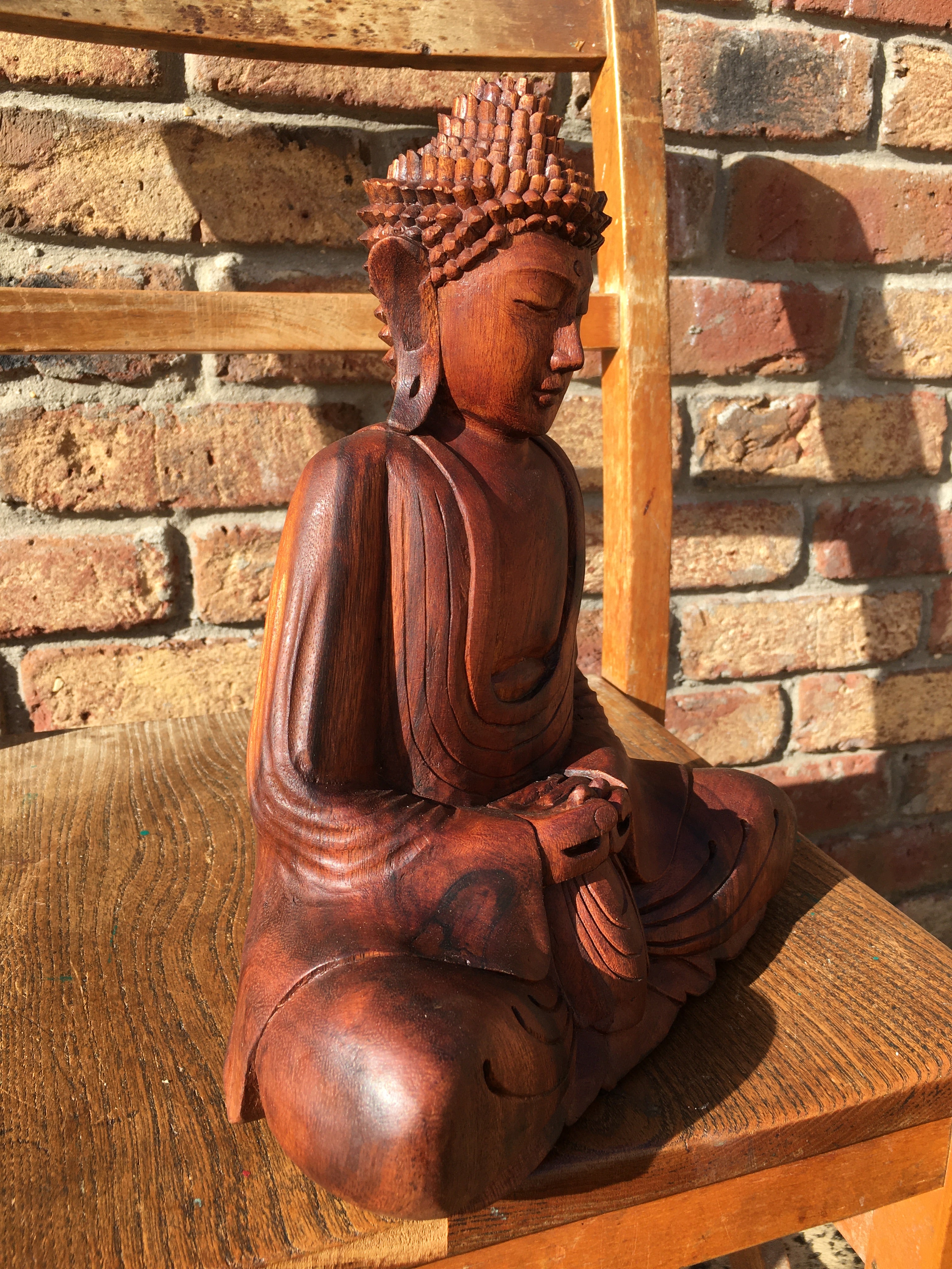 WOODEN MEDITATING/PRAYING BUDDHA STATUE 25 cm B