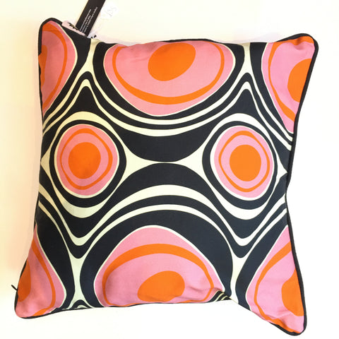 THE NEIGHBOURHOOD THREAT "70'S CIRCLES" CUSHION