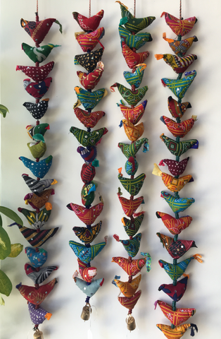 INDIAN HANGING BIRDS PARROTS DECORATION